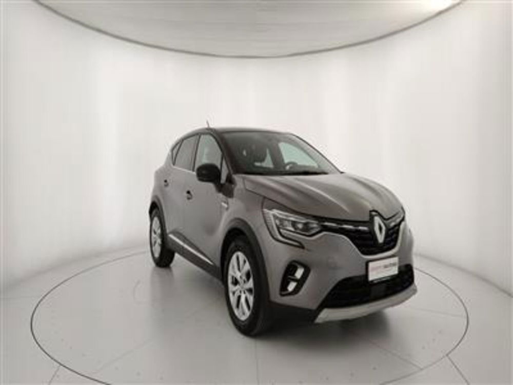 Renault Captur usata a Bari (11)