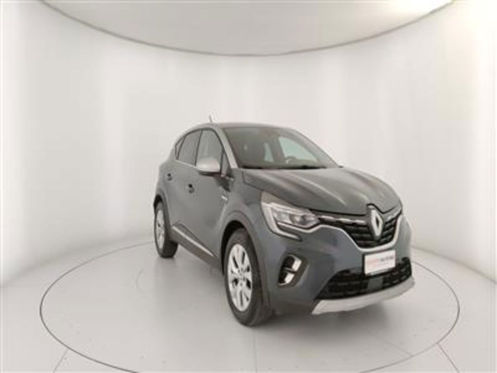 Renault Captur usata a Bari (11)