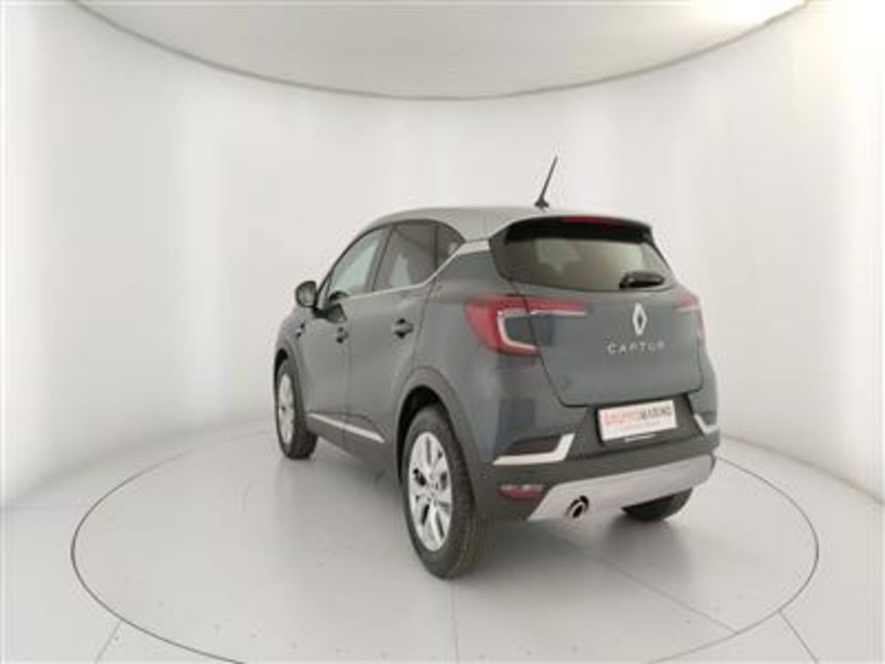 Renault Captur usata a Bari (5)