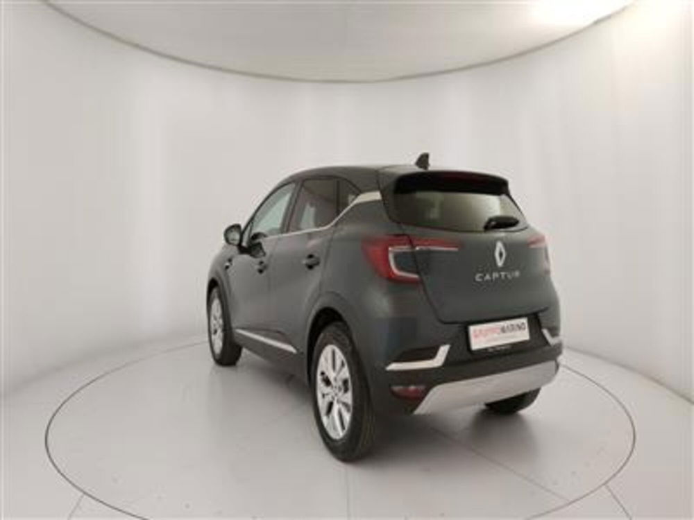 Renault Captur usata a Bari (5)