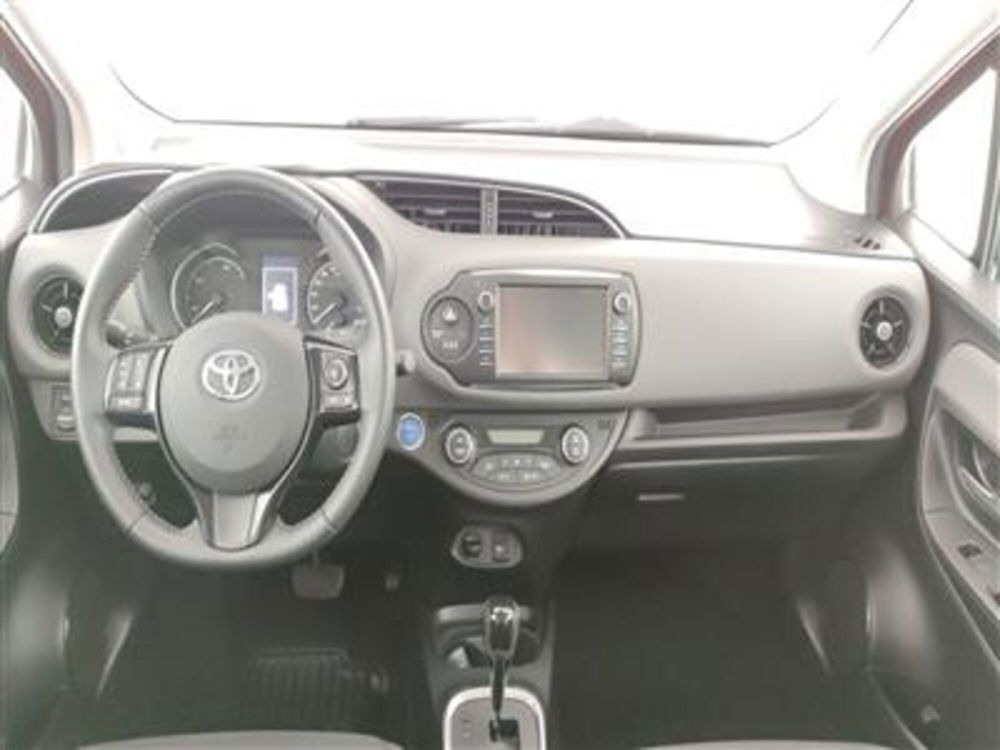 Toyota Yaris usata a Bari (14)