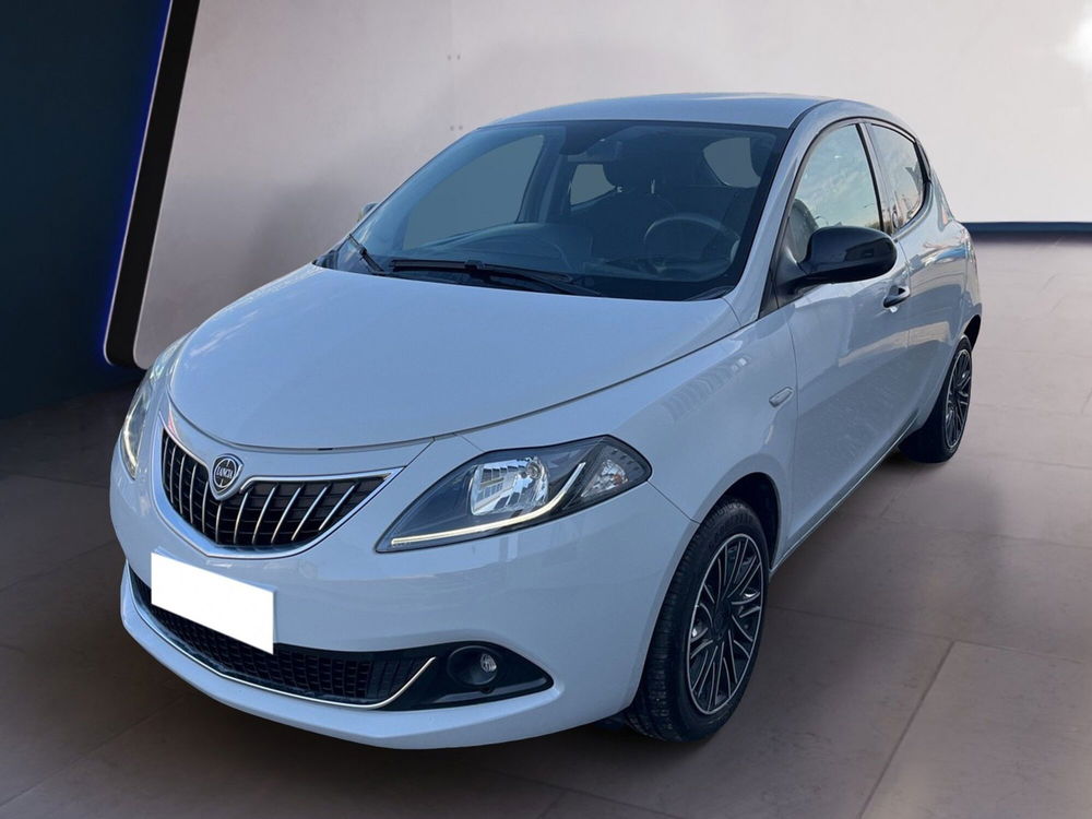 Lancia Ypsilon usata a Torino (2)