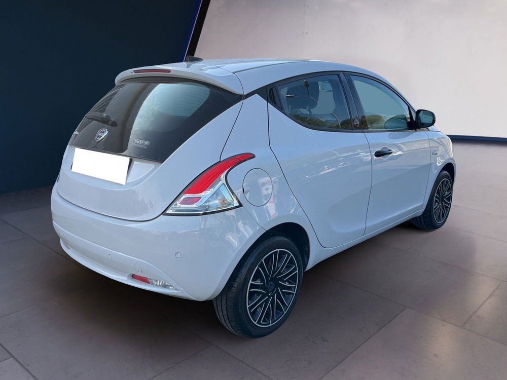 Lancia Ypsilon usata a Torino (4)