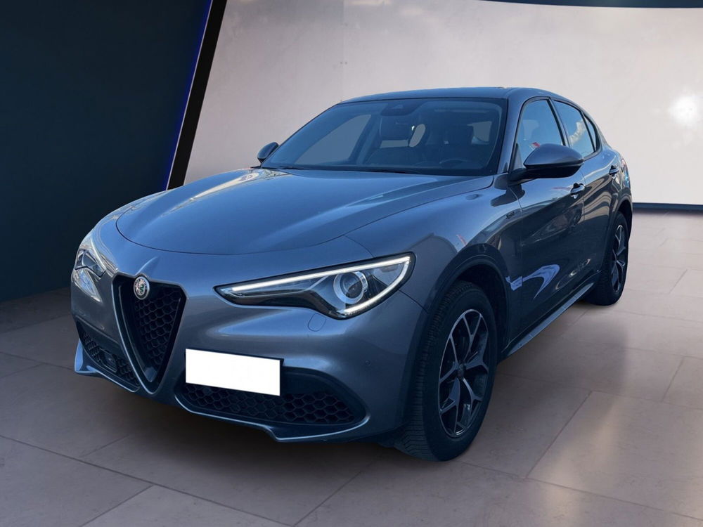 Alfa Romeo Stelvio usata a Torino (2)