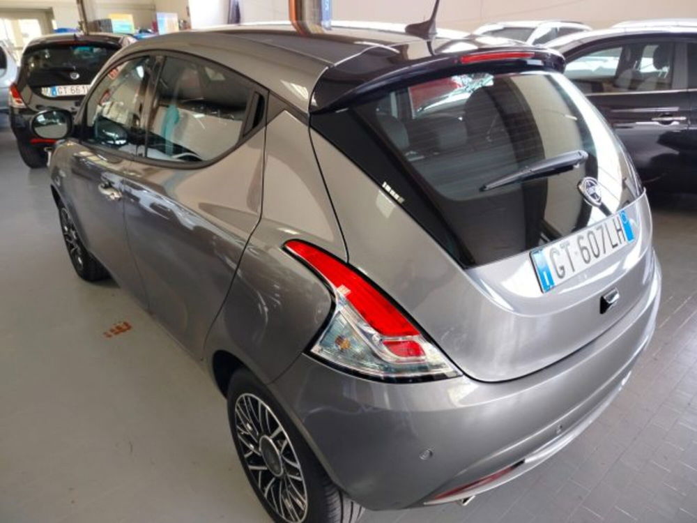 Lancia Ypsilon usata a Forlì-Cesena (13)