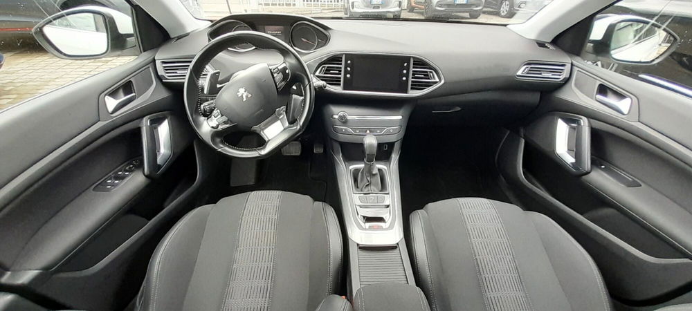 Peugeot 308 SW usata a Cosenza (11)