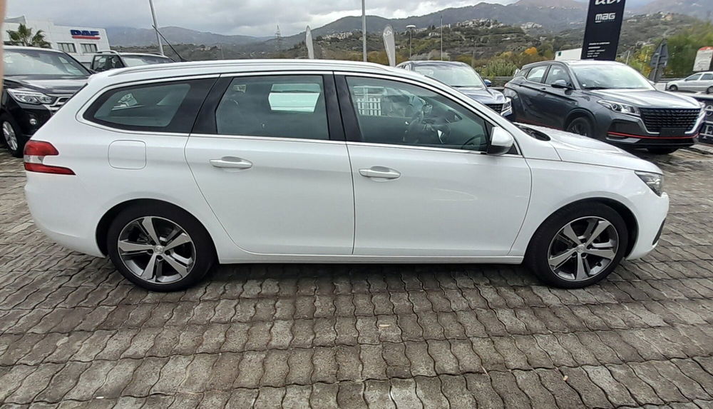 Peugeot 308 SW usata a Cosenza (4)