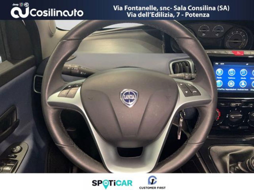 Lancia Ypsilon usata a Salerno (13)