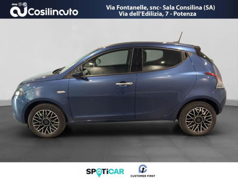 Lancia Ypsilon usata a Salerno (2)