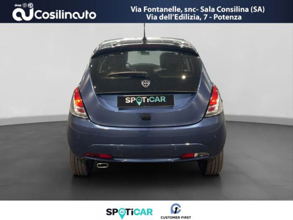 Lancia Ypsilon usata a Salerno (4)