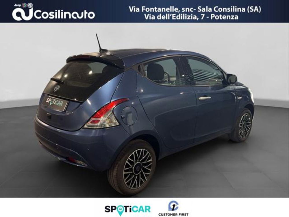 Lancia Ypsilon usata a Salerno (5)