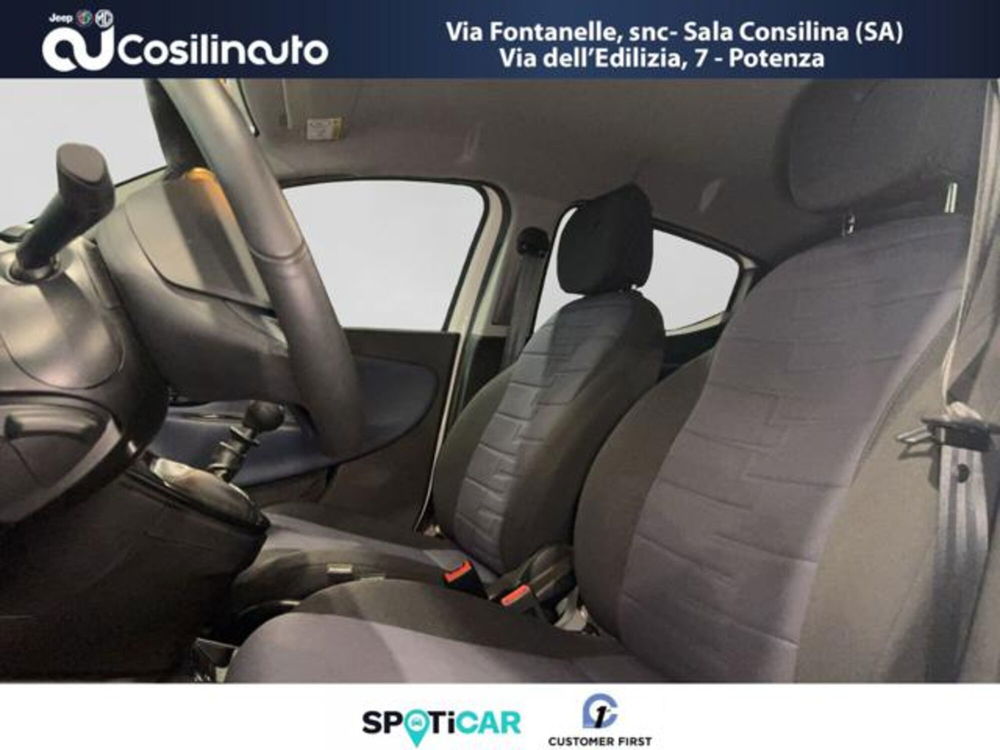 Lancia Ypsilon usata a Salerno (9)