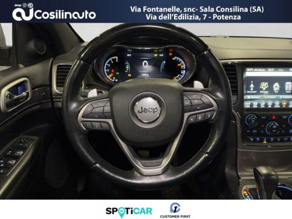 Jeep Grand Cherokee usata a Salerno (12)