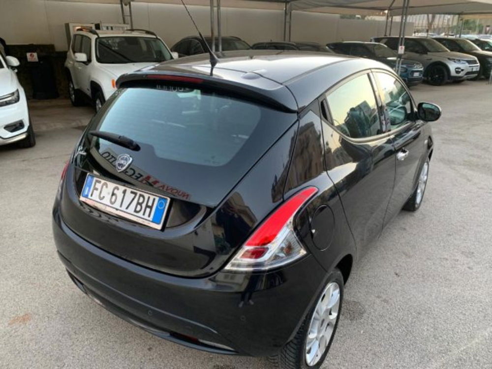 Lancia Ypsilon usata a Trapani (13)