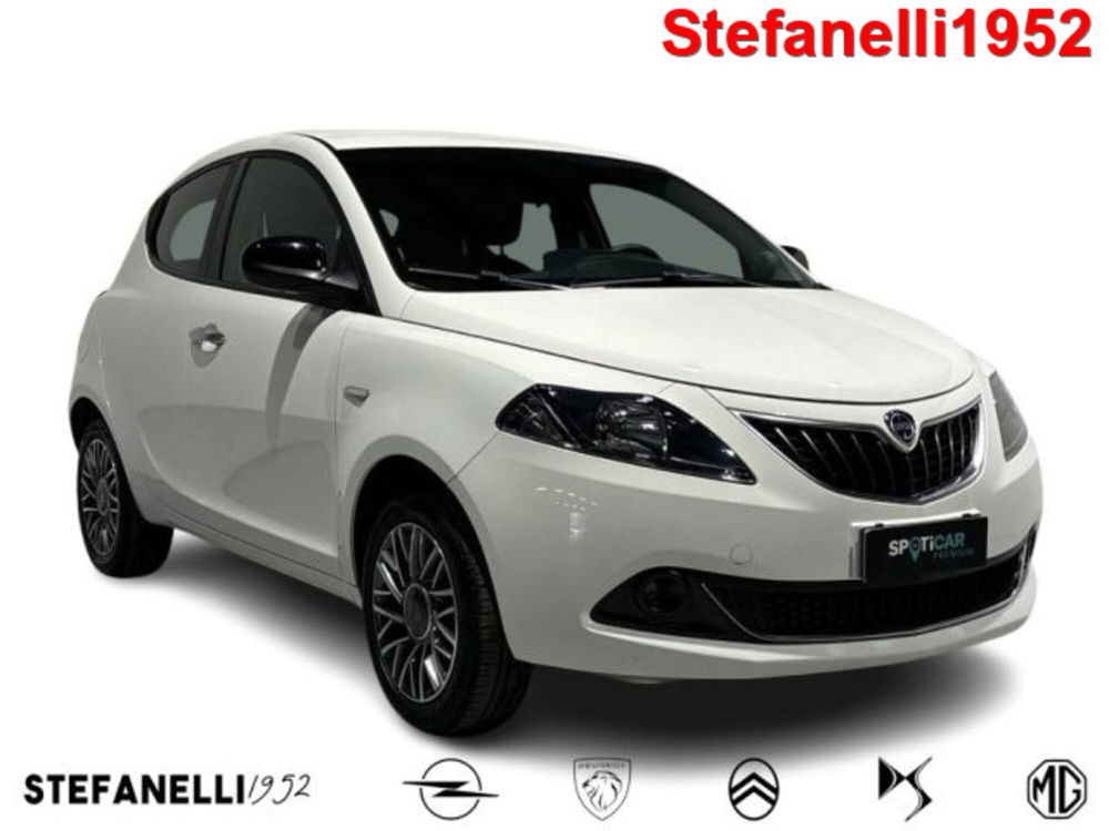 Lancia Ypsilon usata a Bologna