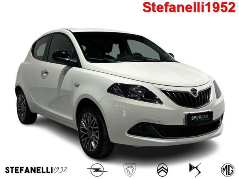 Lancia Ypsilon 1.0 FireFly 5 porte S&amp;S Hybrid Gold Plus del 2023 usata a Bologna