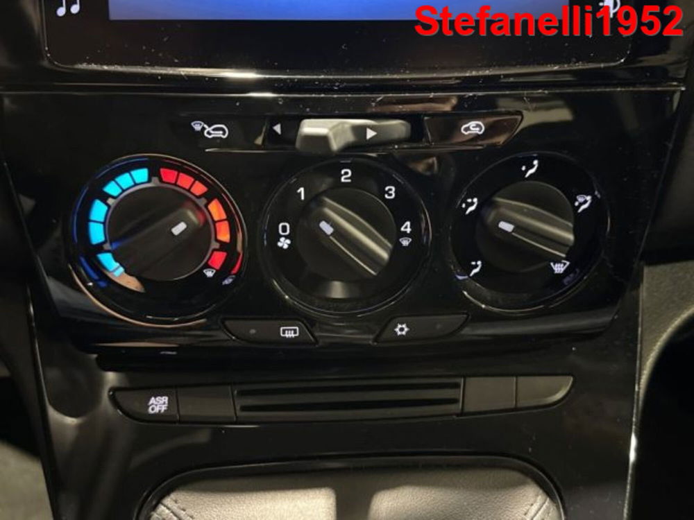 Lancia Ypsilon usata a Bologna (18)