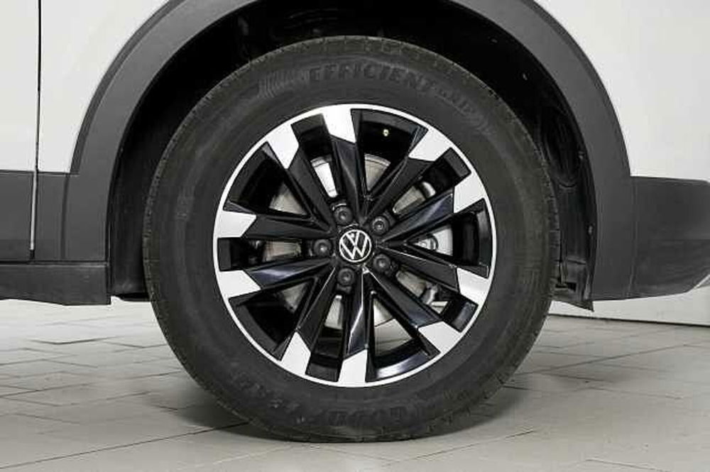 Volkswagen T-Cross usata a Como (9)