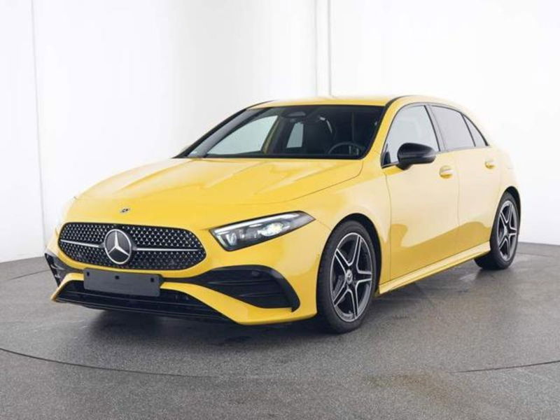 Mercedes-Benz Classe A Sedan 200 AMG Line Premium Plus auto del 2023 usata a Magenta