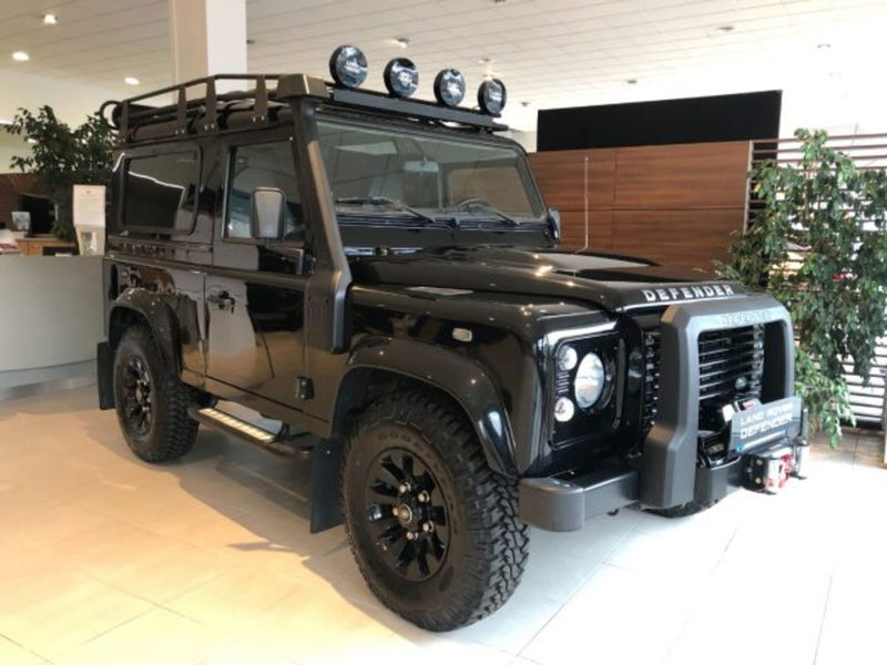 Land Rover Defender 90 2.2 TD4 Station Wagon SE N1  del 2015 usata a Potenza