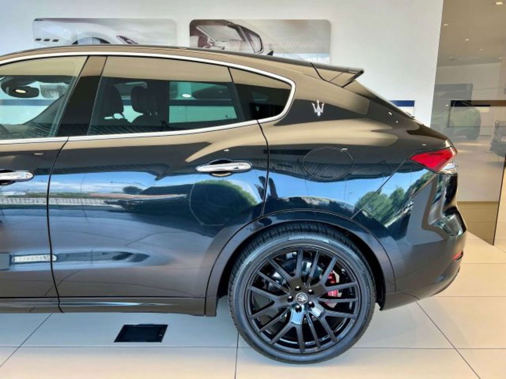 Maserati Levante usata a Torino (6)