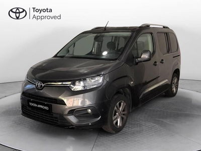 Toyota Proace City Verso City Verso 1.5D 100cv S&amp;S mt6 L1 D Lounge del 2020 usata a Torino