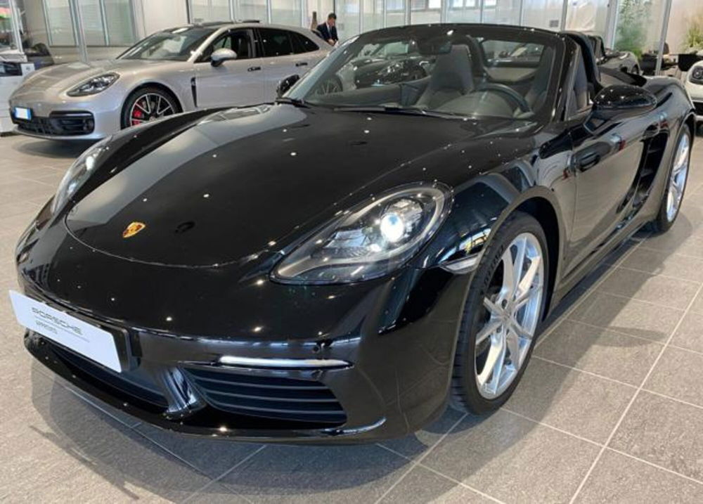 Porsche 718 Boxster  usata a Livorno