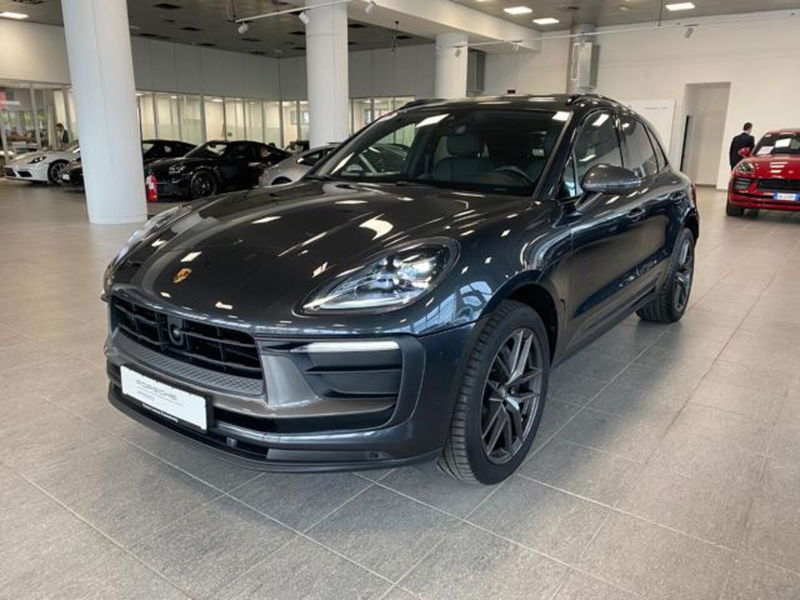 Porsche Macan 2.0 T 265cv pdk del 2023 usata a Livorno