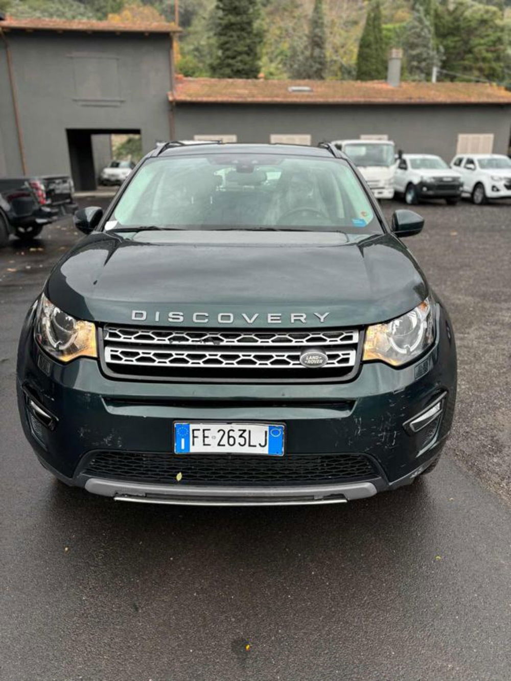 Land Rover Discovery Sport usata a Lucca