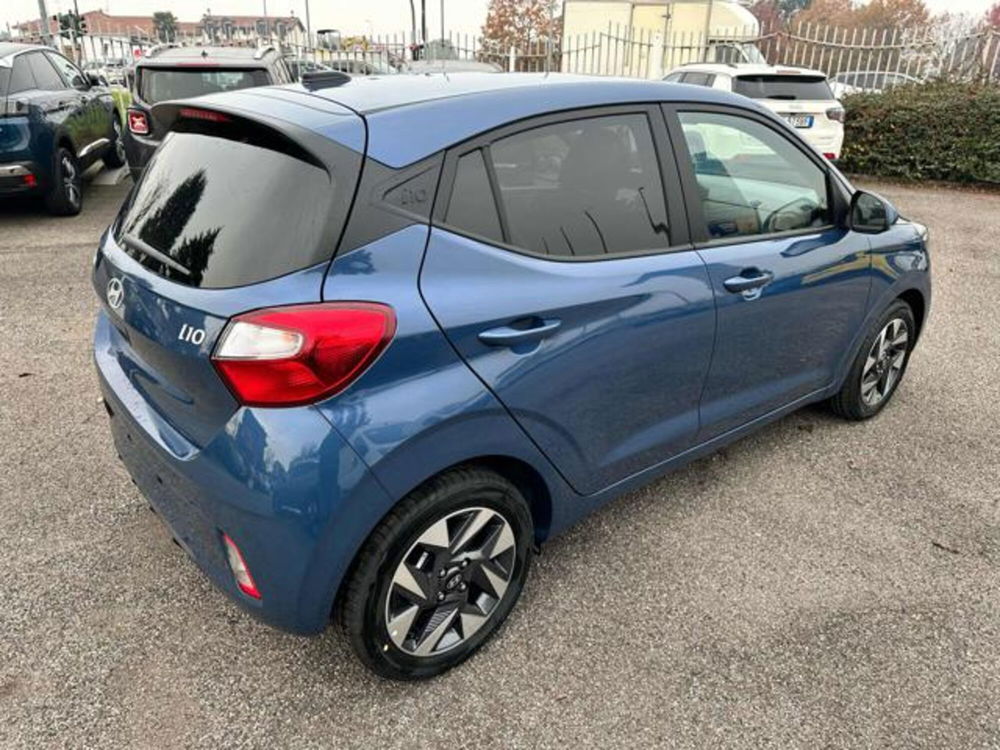 Hyundai i10 nuova a Milano (3)