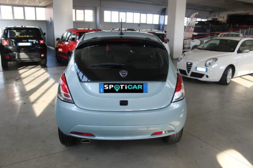 Lancia Ypsilon usata a Terni (5)