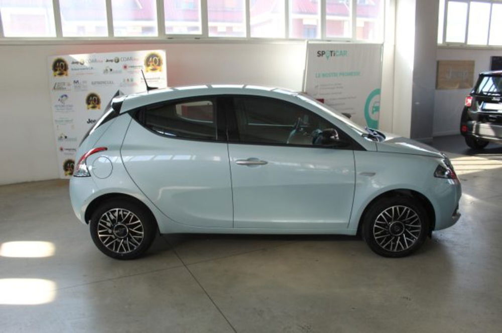 Lancia Ypsilon usata a Terni (6)