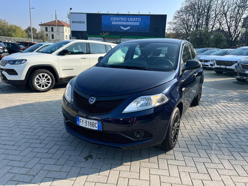 Lancia Ypsilon usata a Milano