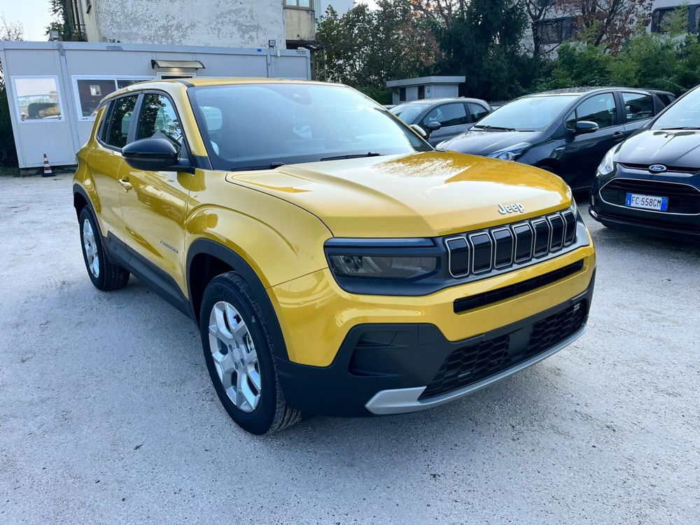 Jeep Avenger nuova a Milano (3)