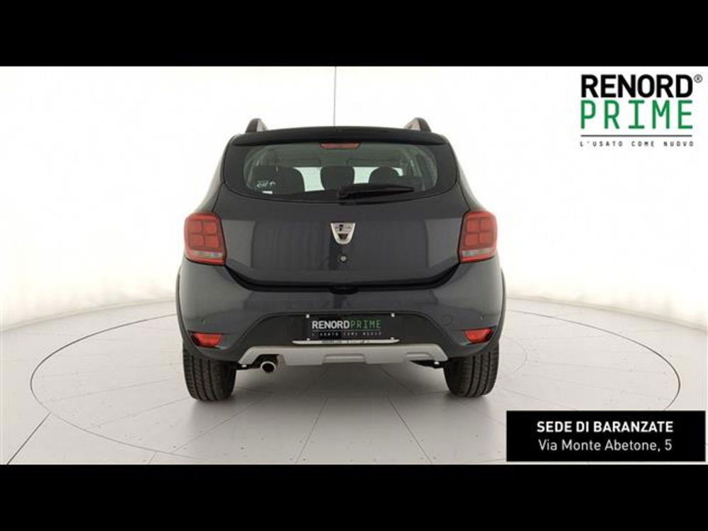 Dacia Sandero usata a Milano (4)