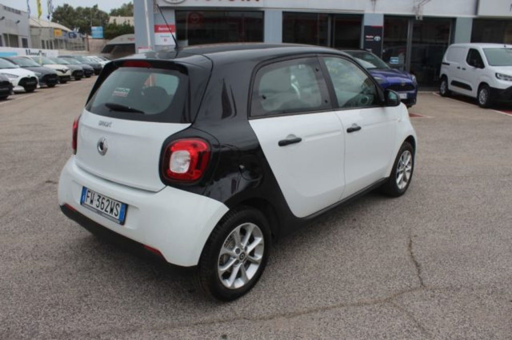 smart forfour usata a Roma (18)