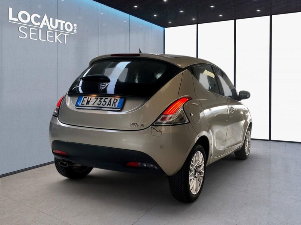 Lancia Ypsilon usata a Torino (4)