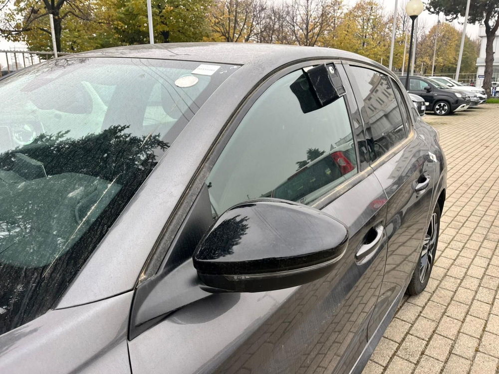 Peugeot 208 usata a Milano (10)