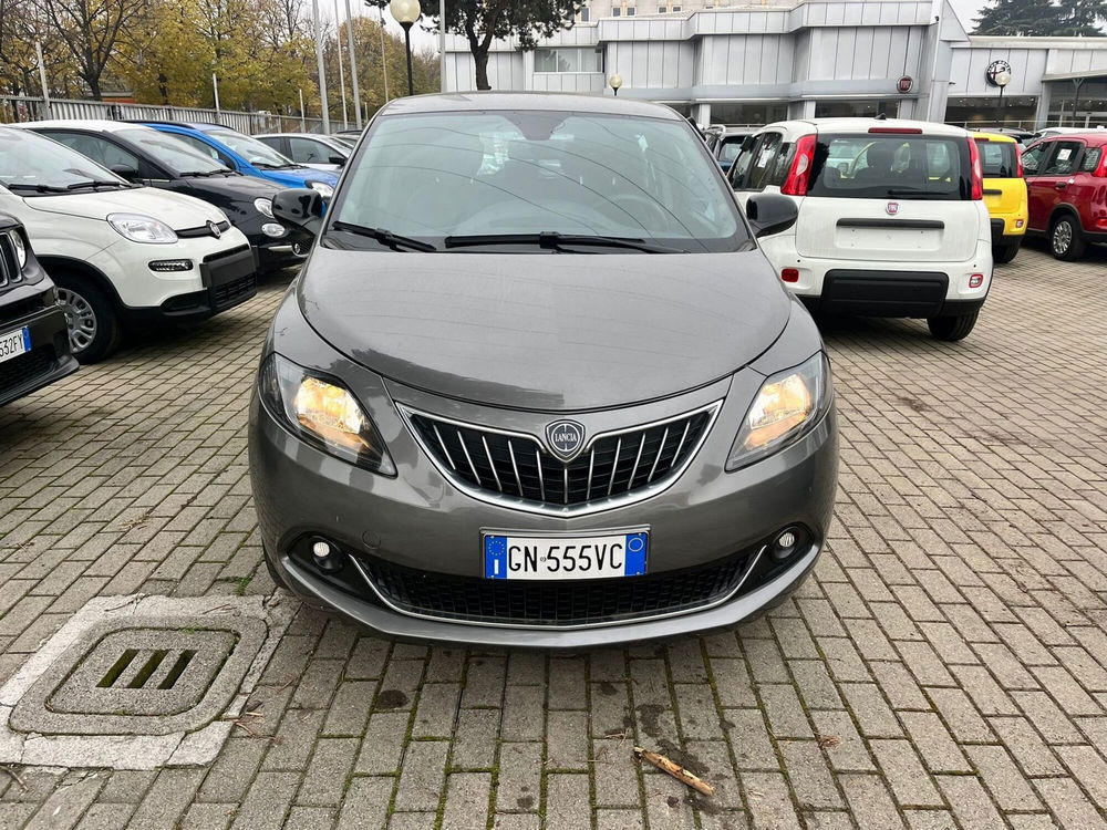 Lancia Ypsilon usata a Milano (2)