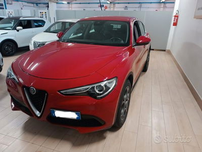 Alfa Romeo Stelvio Stelvio 2.0 Turbo 280 CV AT8 Q4 Executive  del 2017 usata a Pescate