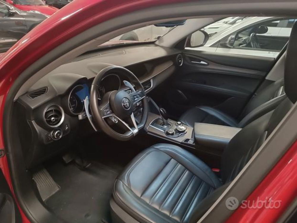 Alfa Romeo Stelvio usata a Lecco (3)