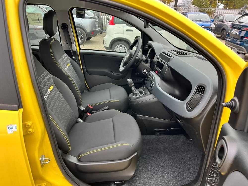 Fiat Panda Cross nuova a Milano (12)