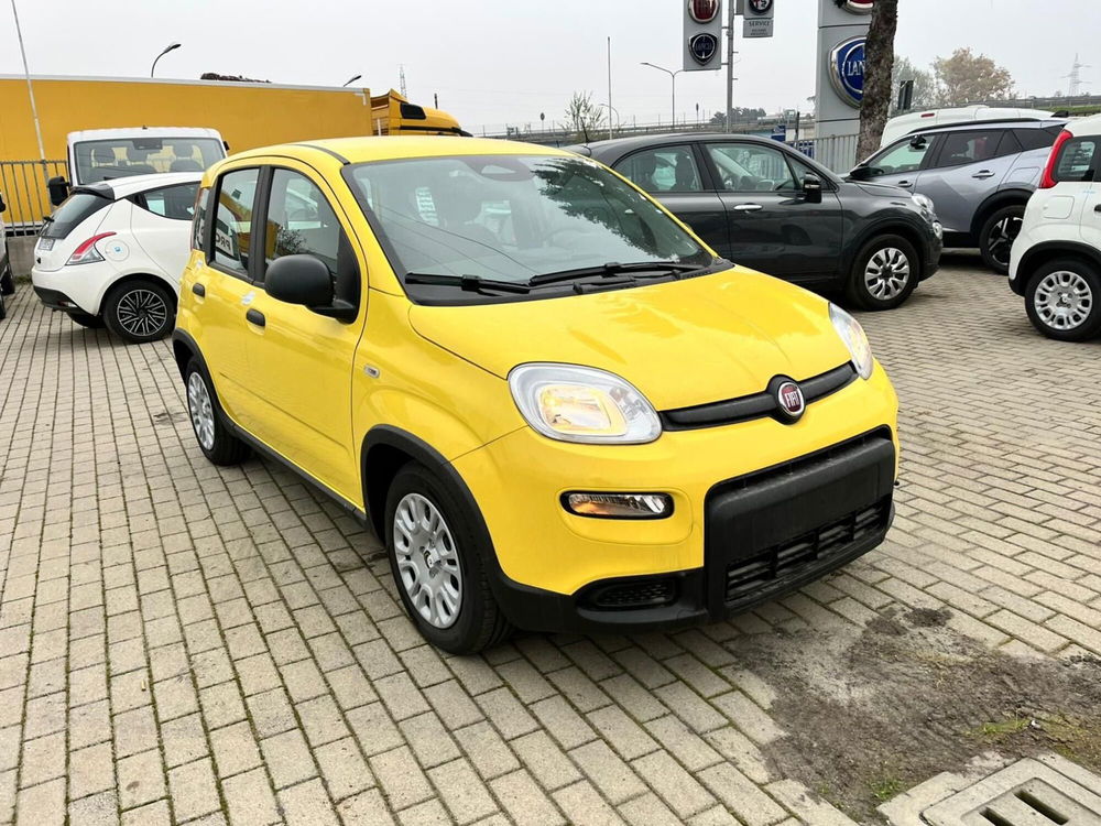 Fiat Panda Cross nuova a Milano (3)