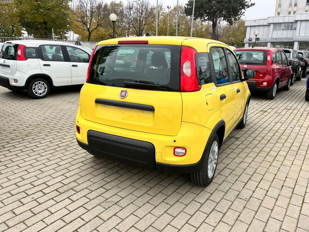 Fiat Panda Cross nuova a Milano (7)