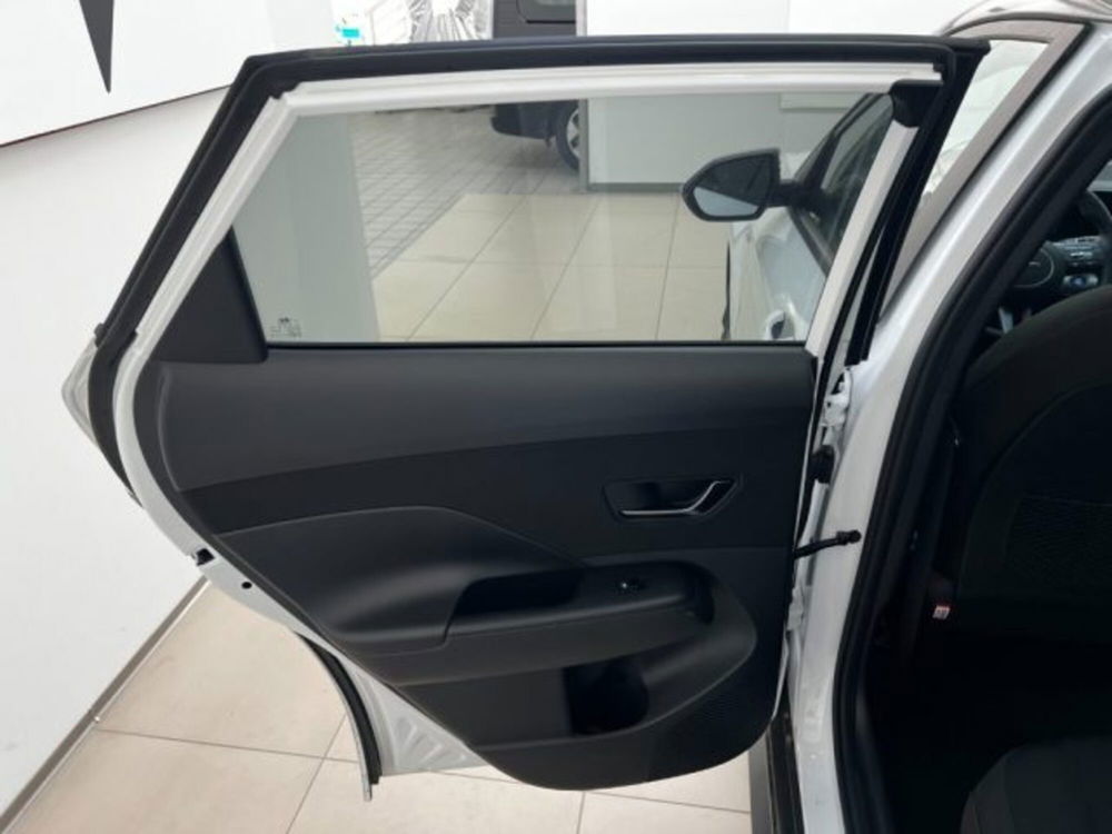 Hyundai Kona nuova a Padova (18)