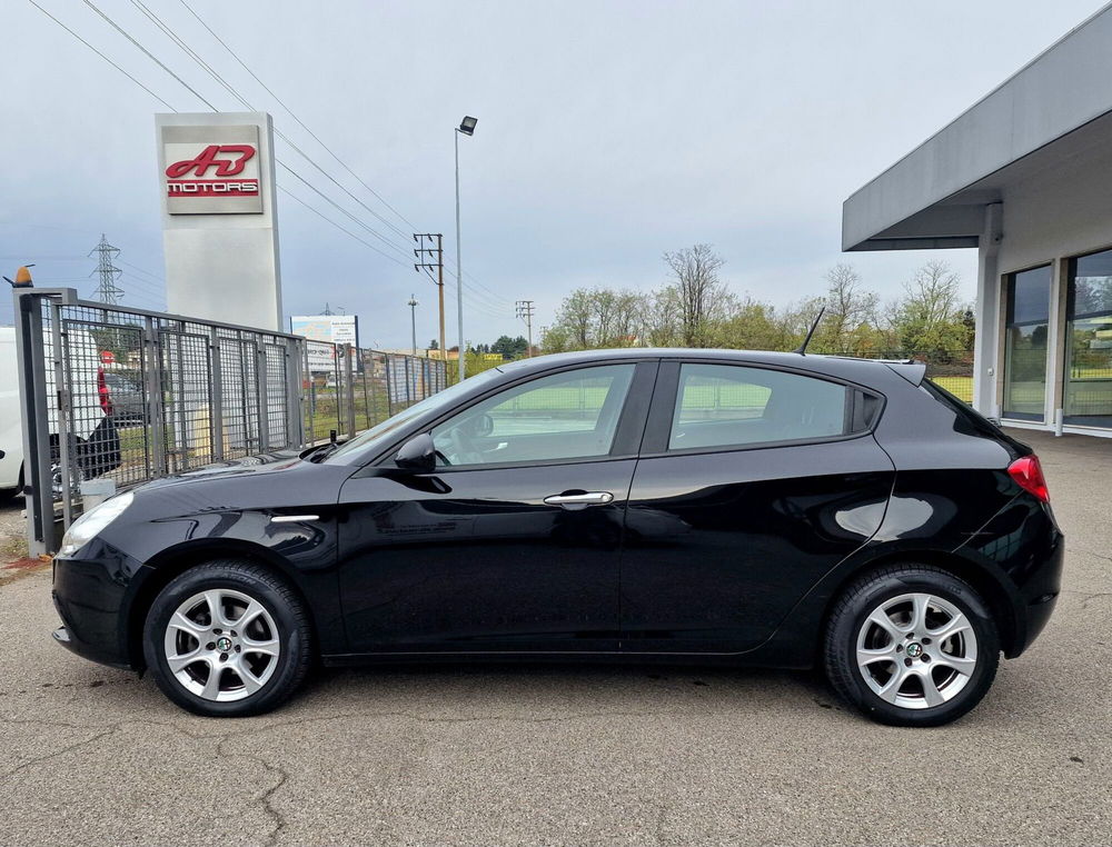 Alfa Romeo Giulietta usata a Varese (8)