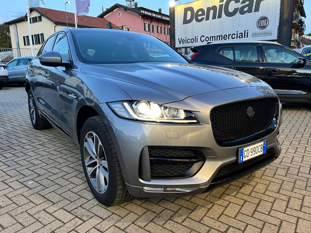 Jaguar F-Pace usata a Milano (2)