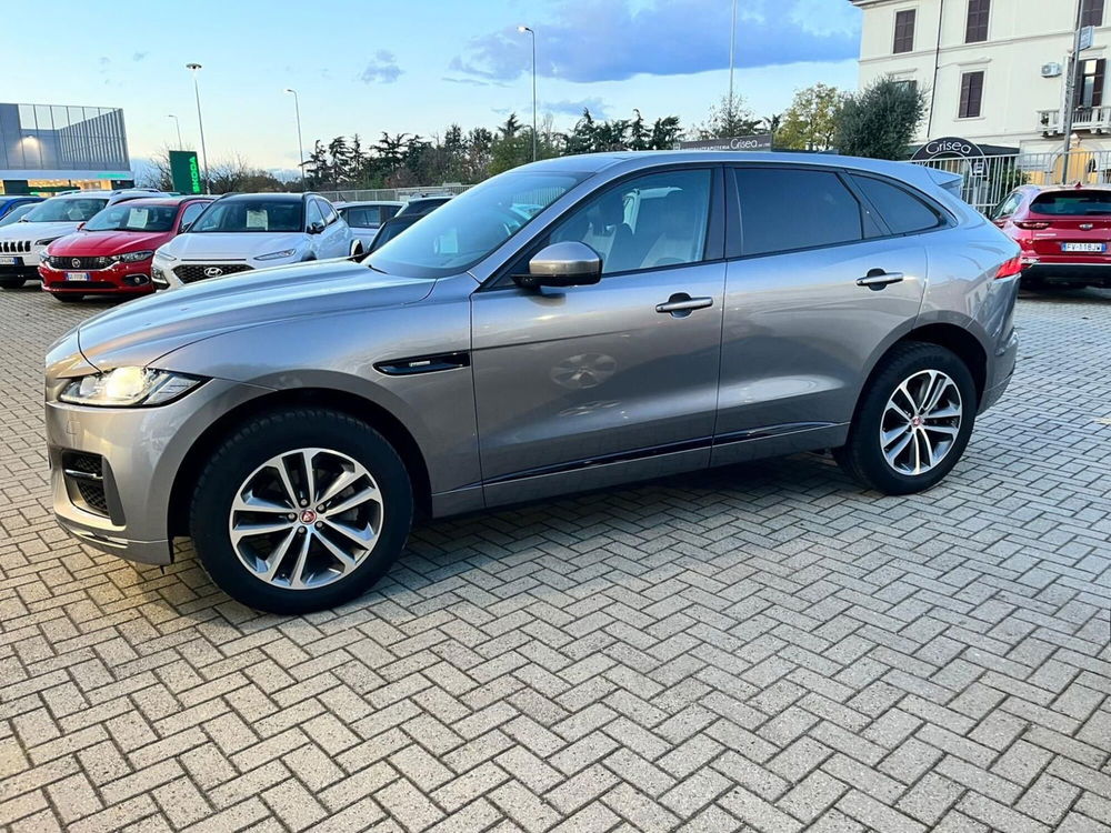 Jaguar F-Pace usata a Milano (4)