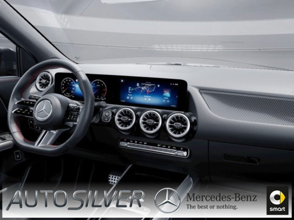 Mercedes-Benz GLA SUV nuova a Verona (6)