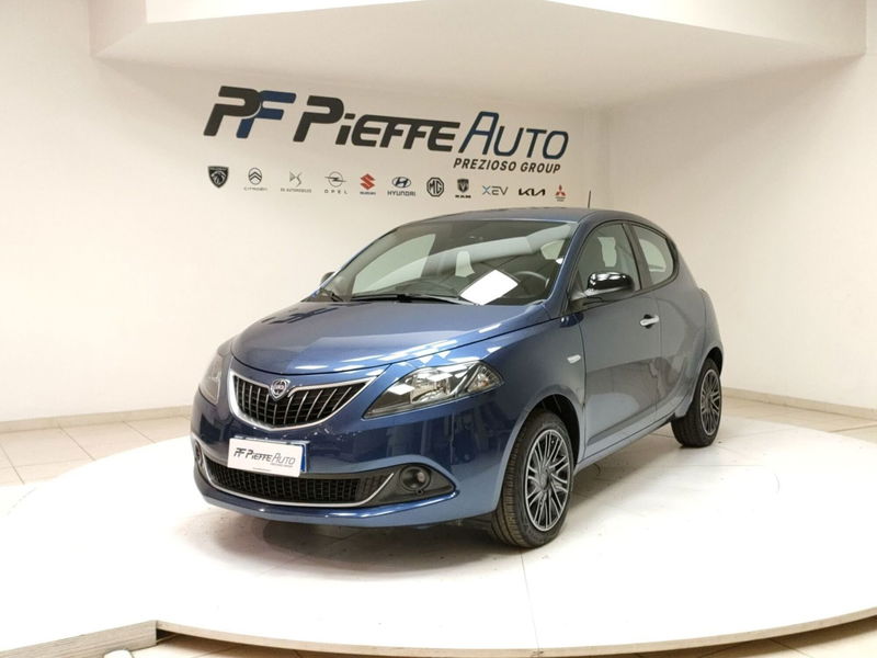 Lancia Ypsilon 1.0 FireFly 5 porte S&amp;S Hybrid Silver Plus del 2022 usata a Teramo